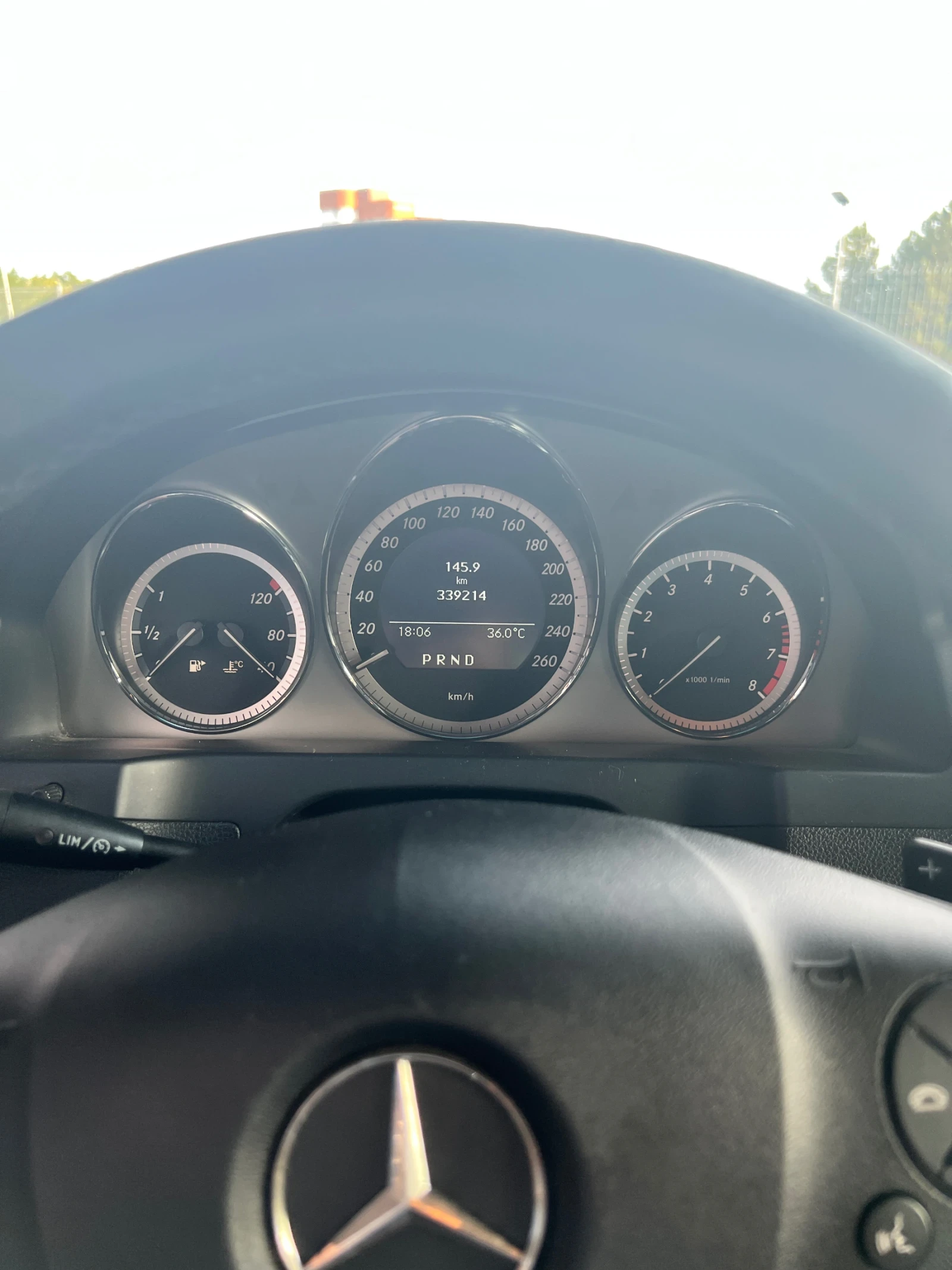 Mercedes-Benz C 350 Avangard, AMG package, Keyless, CarPlay, LPG, снимка 8 - Автомобили и джипове - 55801463