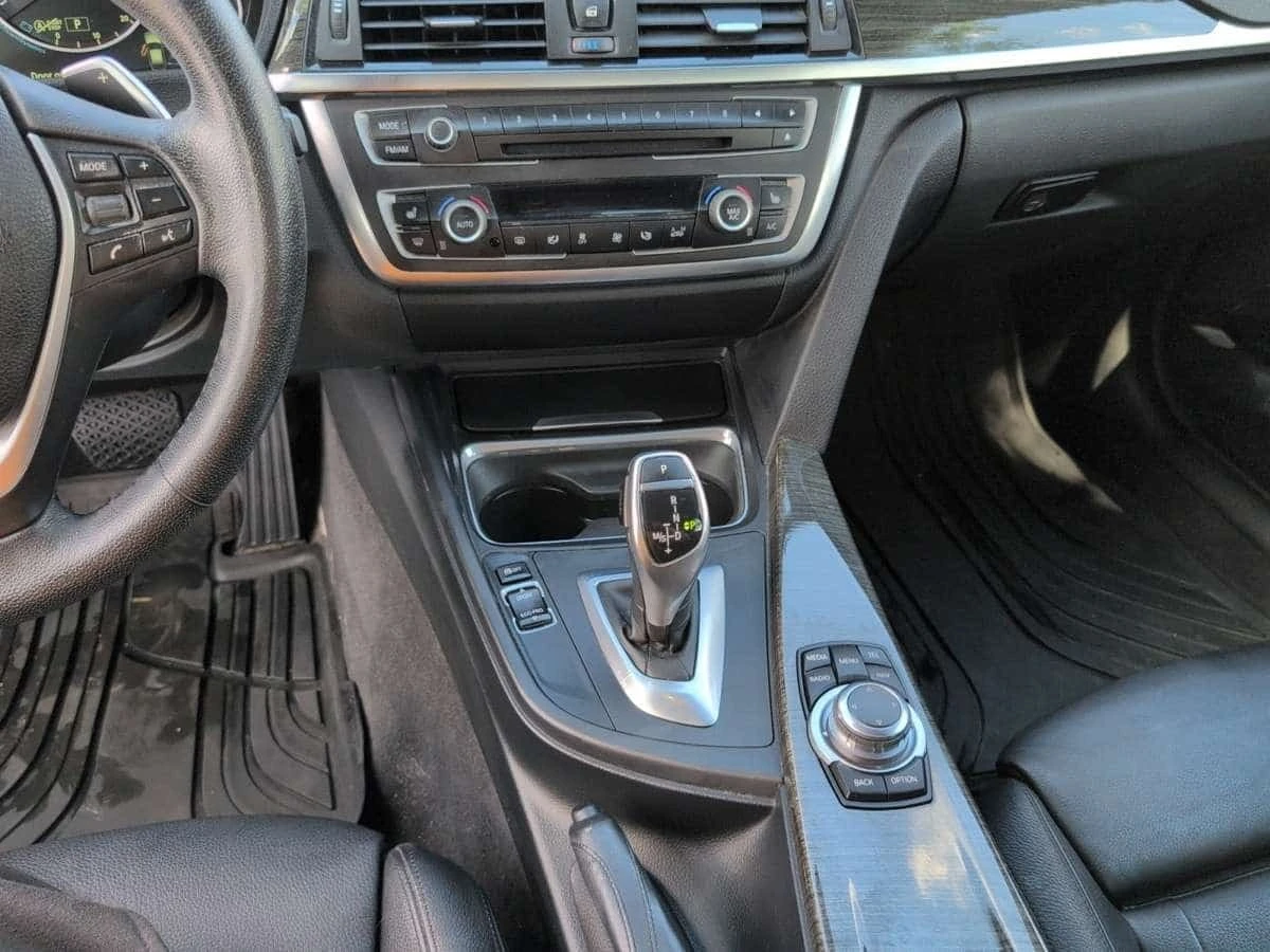 BMW 335 * 335i 335i xDrive * CARFAX * ���� �� �� | Mobile.bg � ����������� 13