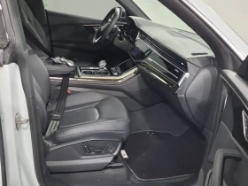 Audi Q8 ДИСТРОНИК * ОБДУХВАНЕ * ПАНОРАМА * 360 * CARFAX, снимка 10