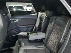 Audi RSQ8 * PANO* 360CAM* Bang&Olufsen * ХЕД ЪП - 70300 € / 137494.85 лв. - 18298307 15