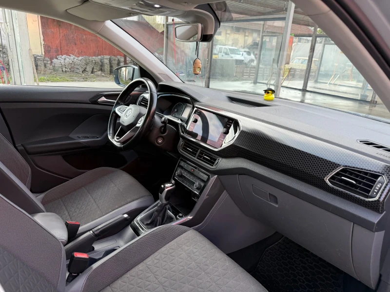 VW T-Cross 1.0 TSI DSG, снимка 8 - Автомобили и джипове - 52426997
