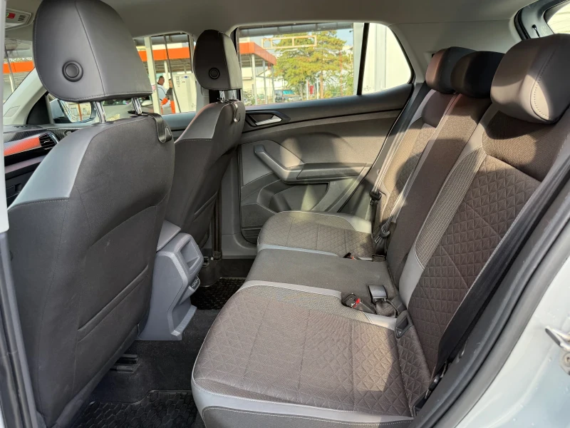 VW T-Cross 1.0 TSI DSG, снимка 7 - Автомобили и джипове - 52426997