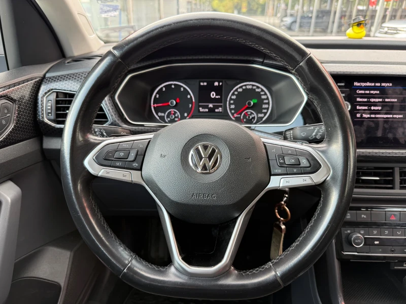 VW T-Cross 1.0 TSI DSG, снимка 10 - Автомобили и джипове - 52426997