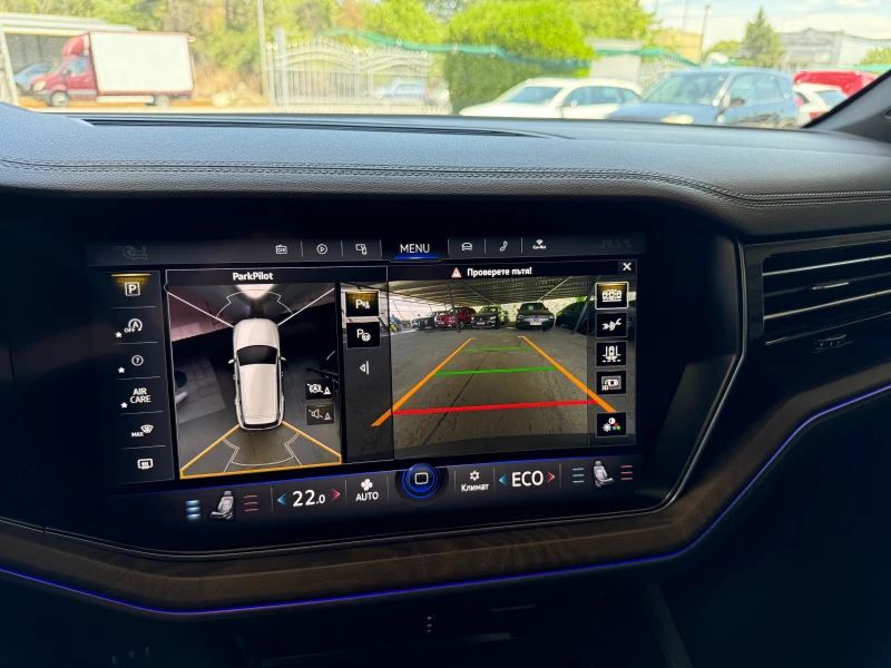 VW Touareg 4.0TDI V8 R-LINE , снимка 16 - Автомобили и джипове - 51064706