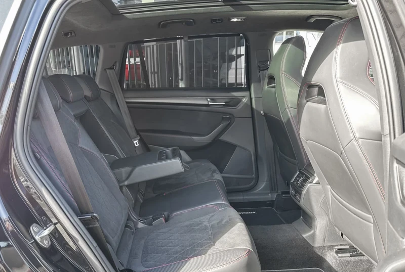 Skoda Kodiaq 2.0TSI/vRS/245HP/4X4/DSG/360/MEMO/PANO/ACC/694f, снимка 12 - Автомобили и джипове - 51594698