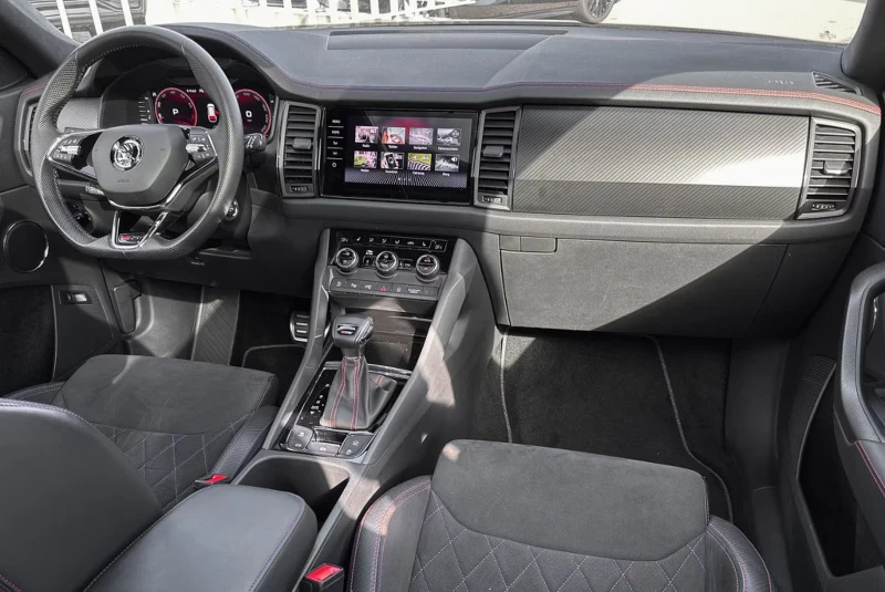 Skoda Kodiaq 2.0TSI/vRS/245HP/4X4/DSG/360/MEMO/PANO/ACC/694f, снимка 6 - Автомобили и джипове - 51594698