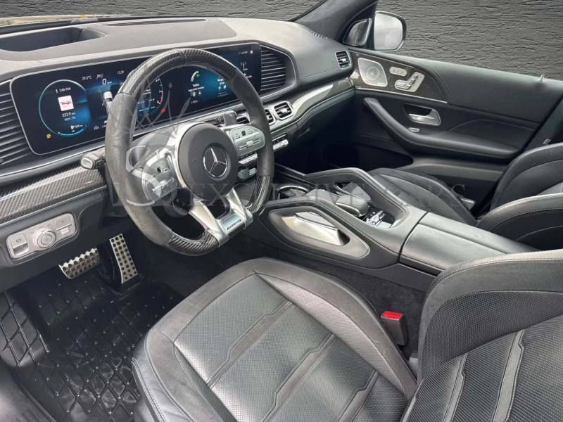 Mercedes-Benz GLE 63 S AMG 4.0 V8* BURMESTER* CARBON* HUD* PANORAMA* 3xTV* , снимка 8 - Автомобили и джипове - 52037600
