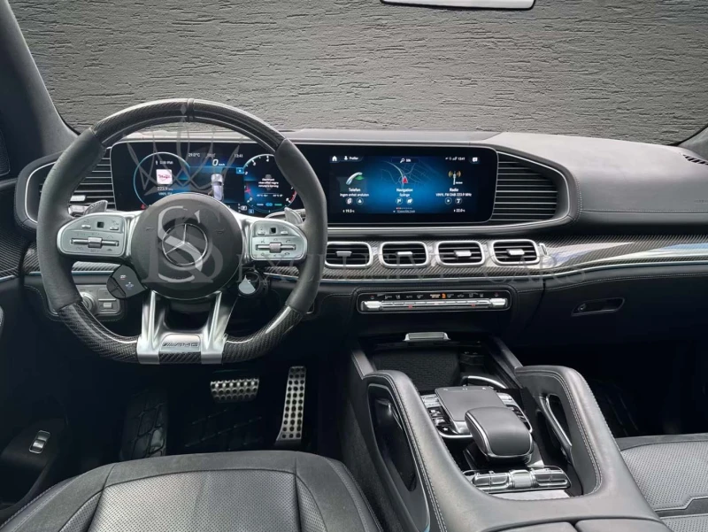 Mercedes-Benz GLE 63 S AMG 4.0 V8* BURMESTER* CARBON* HUD* PANORAMA* 3xTV* , снимка 9 - Автомобили и джипове - 52037600