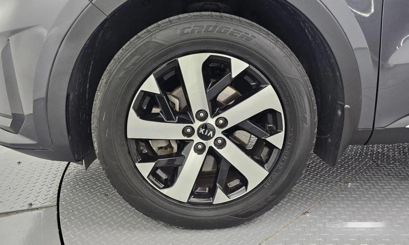 Kia Sorento Diesel 2.2 2WD Trendy * НАЙ-ДОБРА ЦЕНА В БЪЛГАРИЯ*, снимка 5 - Автомобили и джипове - 52107823
