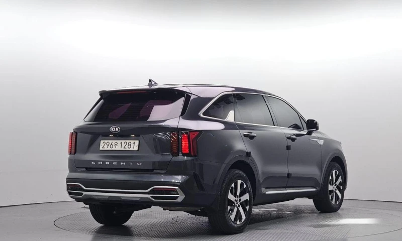 Kia Sorento Diesel 2.2 2WD Trendy * НАЙ-ДОБРА ЦЕНА В БЪЛГАРИЯ*, снимка 2 - Автомобили и джипове - 52107823