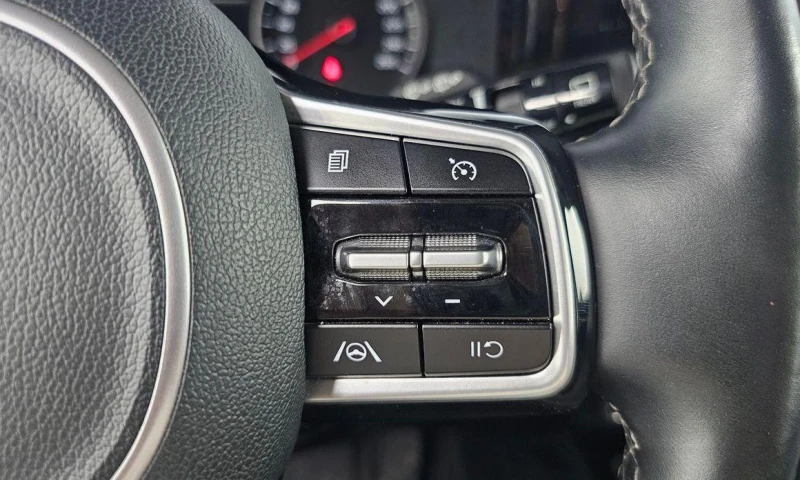 Kia Sorento Diesel 2.2 2WD Trendy * НАЙ-ДОБРА ЦЕНА В БЪЛГАРИЯ*, снимка 15 - Автомобили и джипове - 52107823