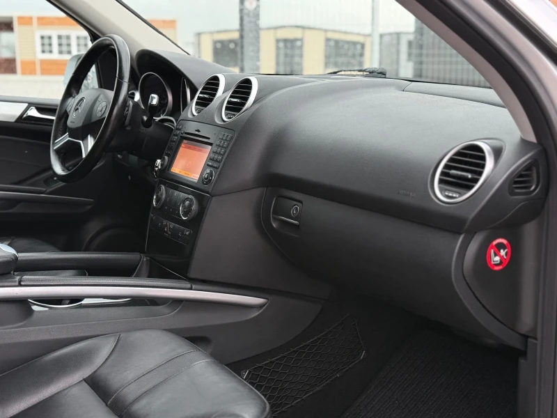 Mercedes-Benz ML 320 CDI* FACE* 7G-Tronic* 4Matic* PDC* ПОДГРЕВ* КЛИМАТ, снимка 9 - Автомобили и джипове - 52674476