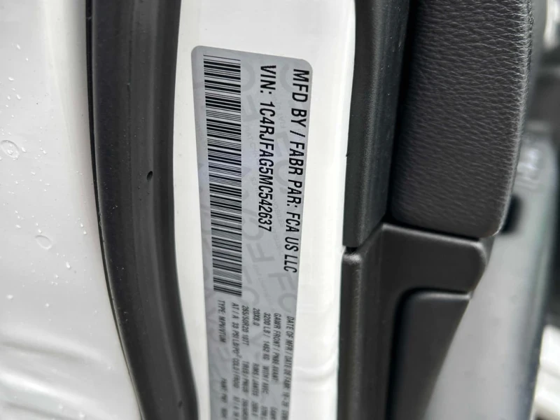 Jeep Grand cherokee 2021 Altitude * CARFAX * БЕЗ ПЪРВОНАЧАЛНА ВНОСКА, снимка 14 - Автомобили и джипове - 52807848