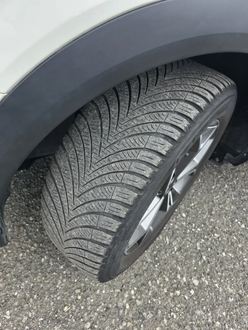 SsangYong Korando 1.5/GDI-TURBO/DISTRONIC/LINE-ASSIST/KEYLESS-GO/, снимка 14 - Автомобили и джипове - 52830300