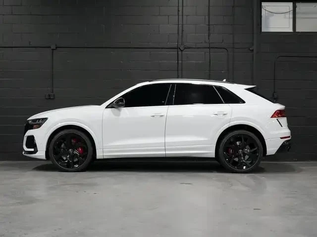 Audi RSQ8 * PANO* 360CAM* Bang&Olufsen * ХЕД ЪП - изображение 6