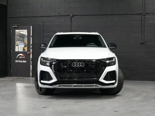 Audi RSQ8 * PANO* 360CAM* Bang&Olufsen * ХЕД ЪП - изображение 3