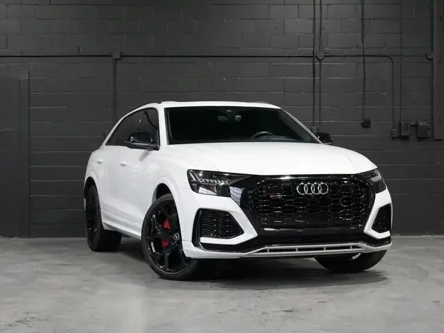 Audi RSQ8 * PANO* 360CAM* Bang&Olufsen * ХЕД ЪП - изображение 2