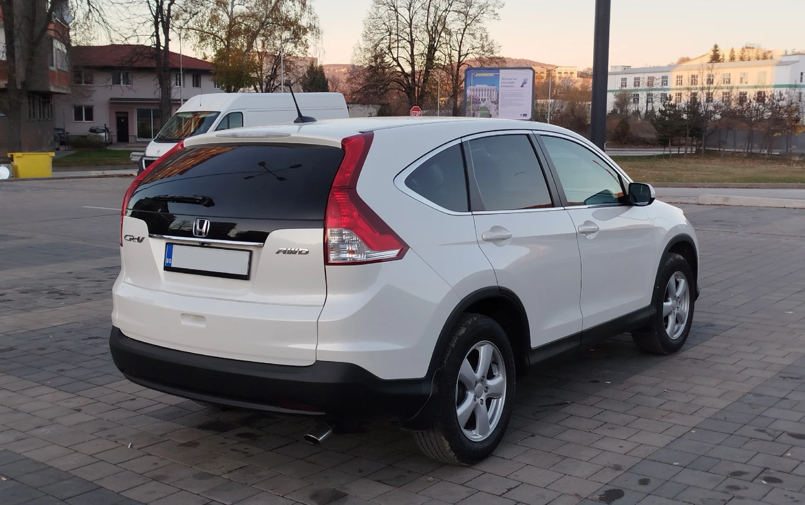 Honda Cr-v 4x4 Автоматик - изображение 4