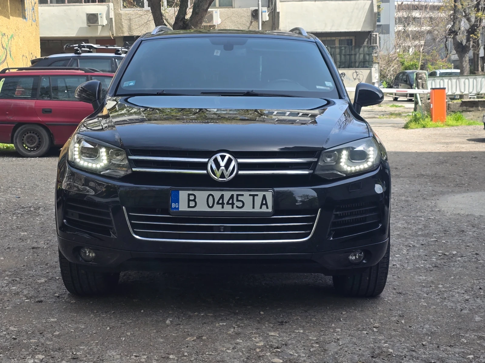VW Touareg 240кс, PANO, DYNAUDIO, 360cam, печка, 2компл.джант - изображение 3