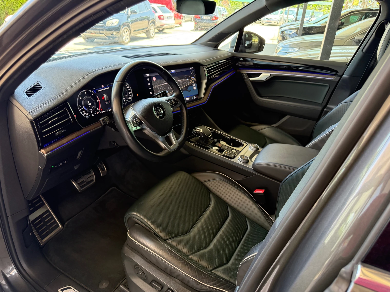 VW Touareg 4.0TDI V8 R-LINE  - изображение 8