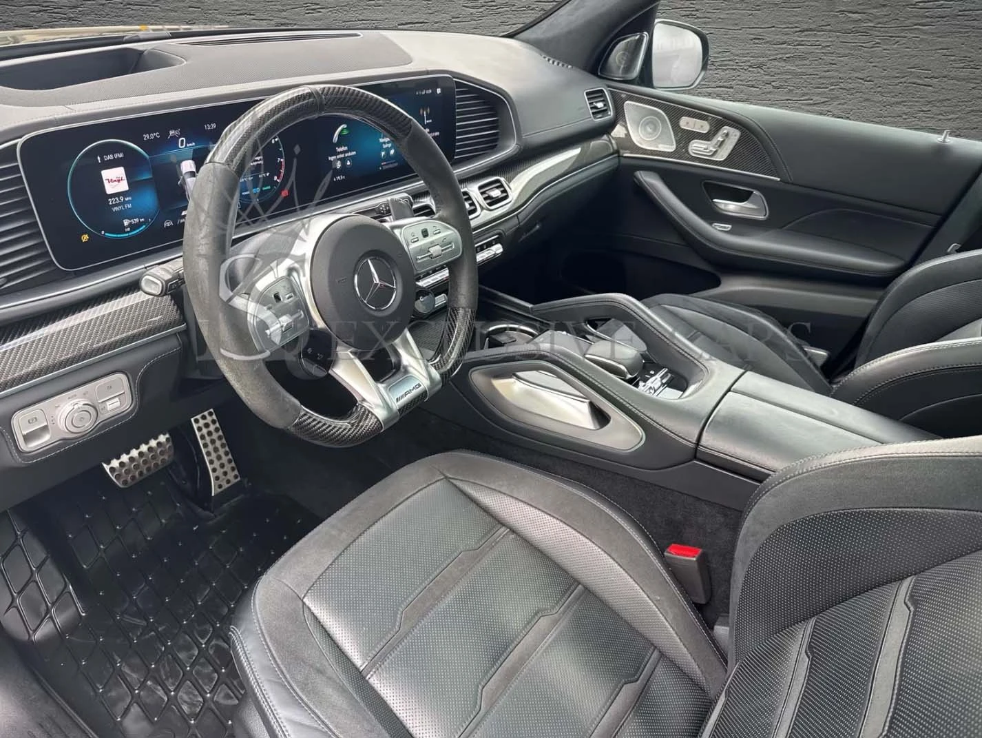 Mercedes-Benz GLE 63 S AMG 4.0 V8* BURMESTER* CARBON* HUD* PANORAMA* 3xTV*  - изображение 8