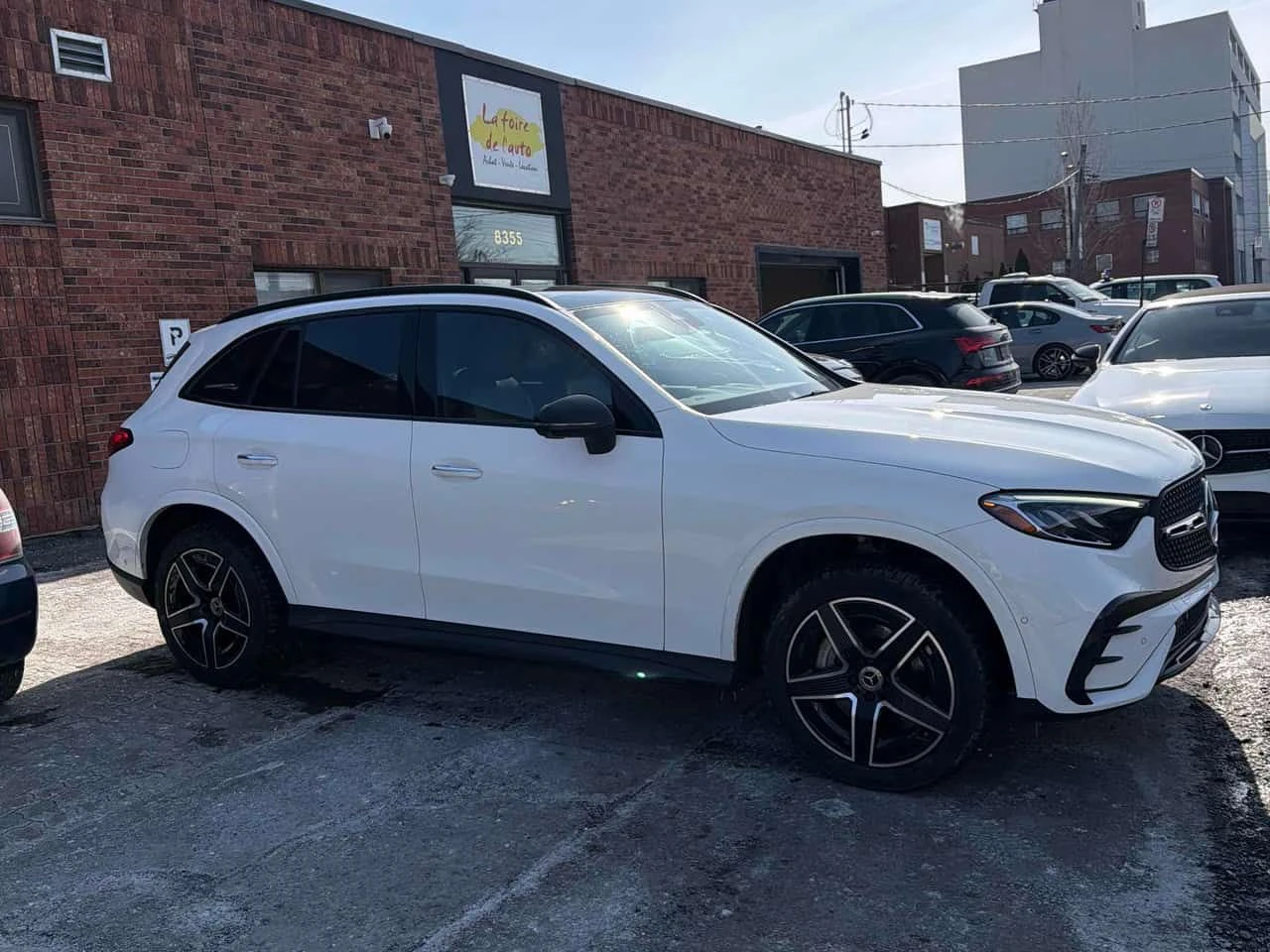 Mercedes-Benz GLC 300 * 4MATIC* DISTRONIC* PANORAMA* 360КАМЕРИ*  - изображение 3