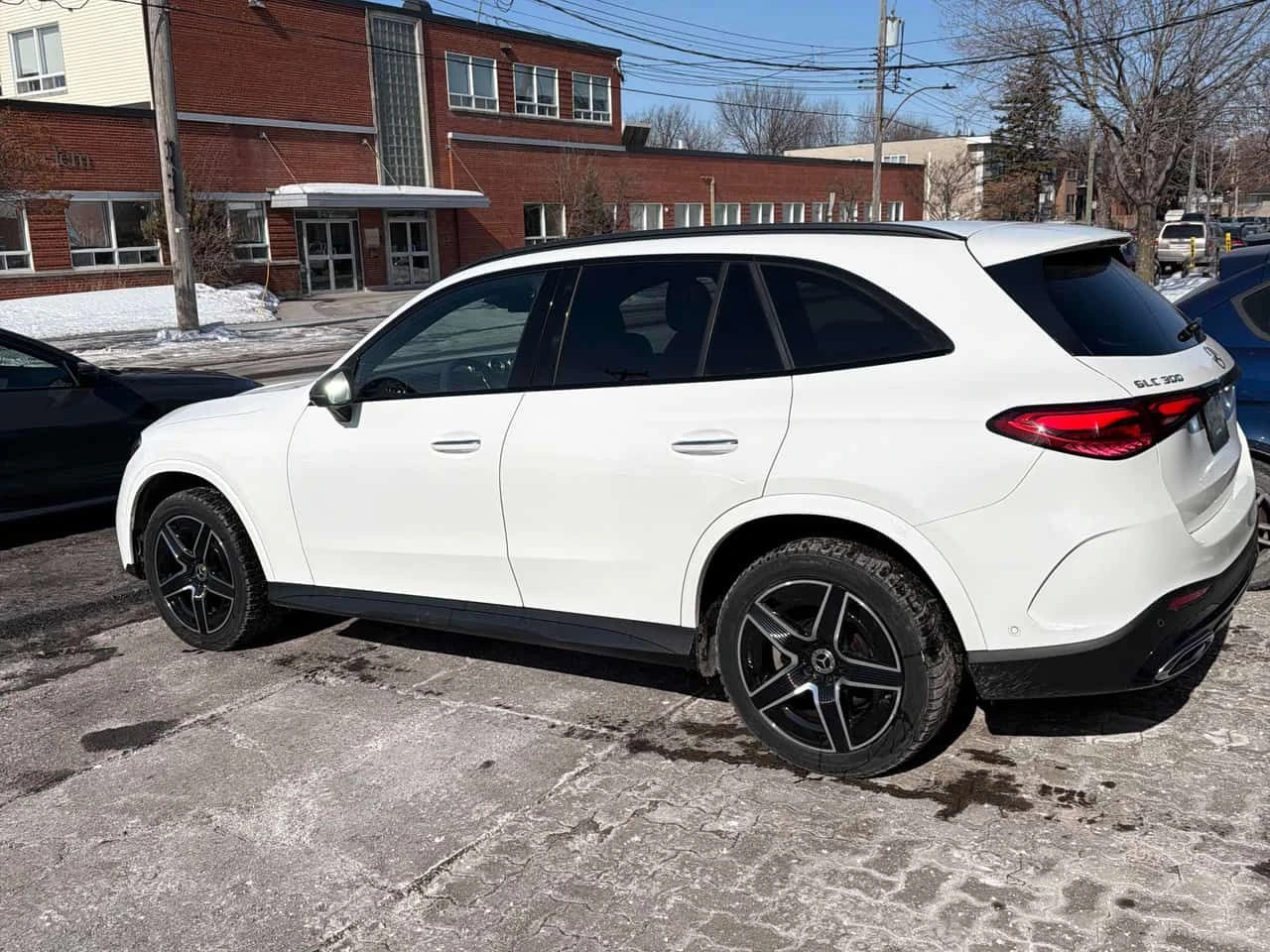 Mercedes-Benz GLC 300 * 4MATIC* DISTRONIC* PANORAMA* 360������*  | Mobile.bg � ����������� 15