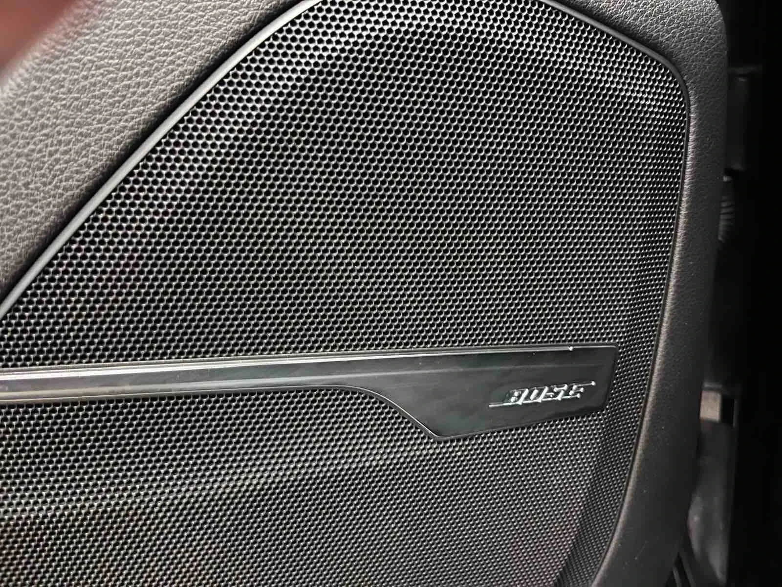 Audi SQ7, снимка 7 - Автомобили и джипове - 53905885