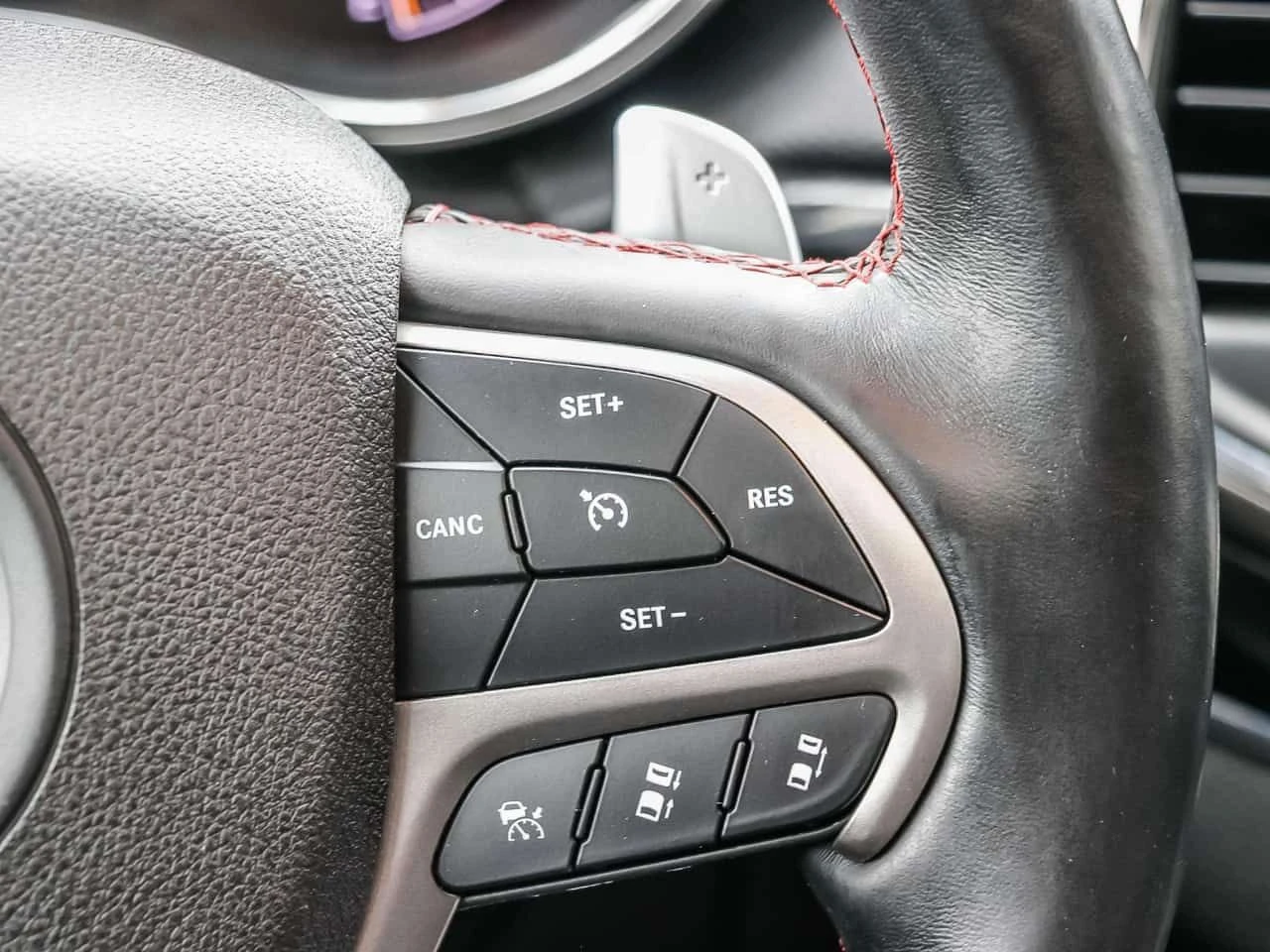 Jeep Grand cherokee * Trailhawk * CARFAX * ЦЕНА ДО БГ, снимка 5 - Автомобили и джипове - 54343721