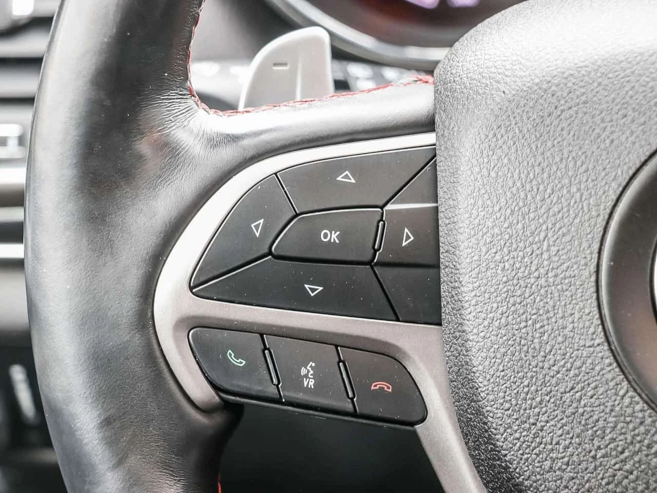 Jeep Grand cherokee * Trailhawk * CARFAX * ЦЕНА ДО БГ, снимка 4 - Автомобили и джипове - 54343721