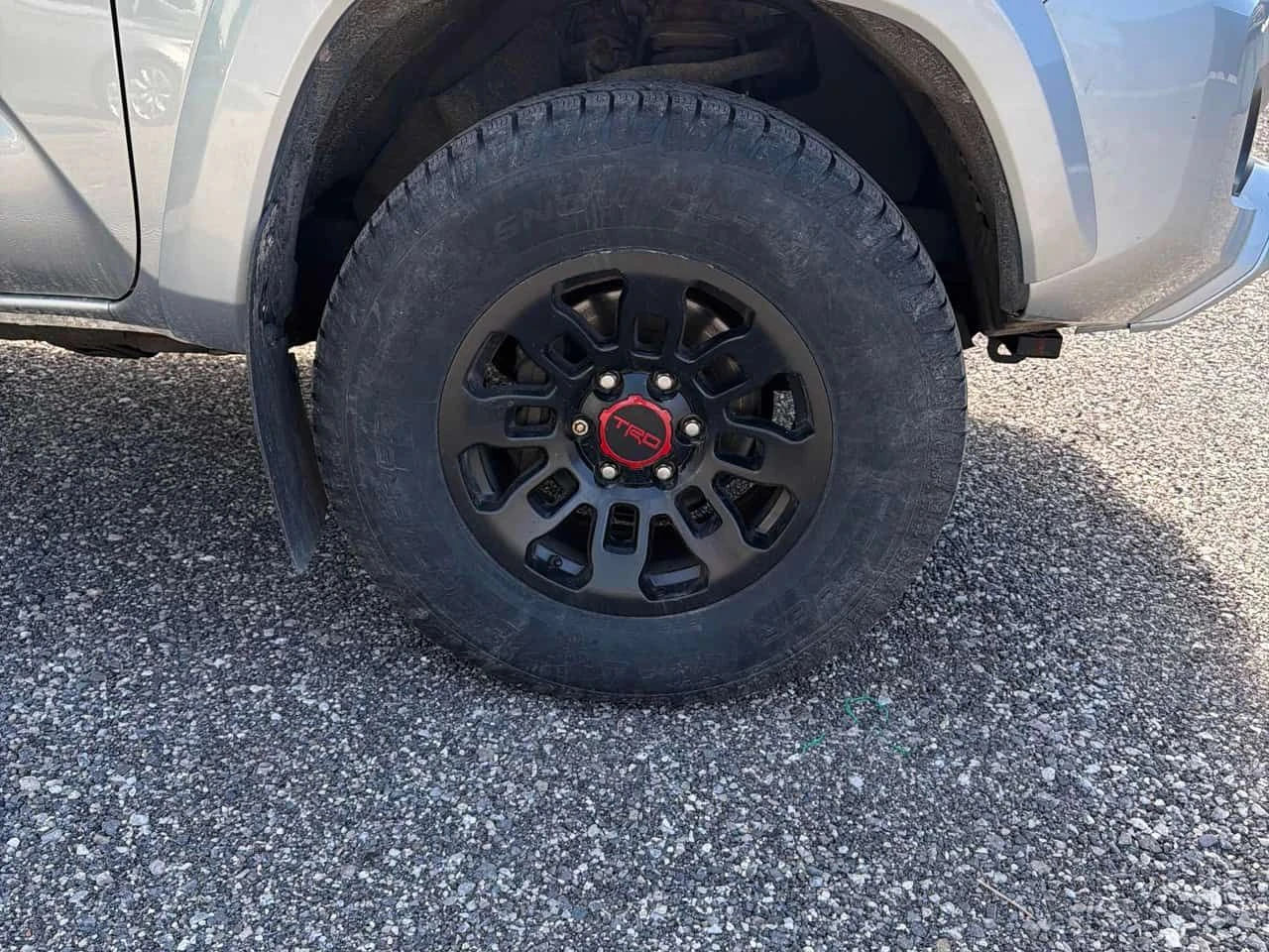 Toyota Tacoma | 4WD Double Cab V6 | CARFAX , снимка 6 - Автомобили и джипове - 54424037
