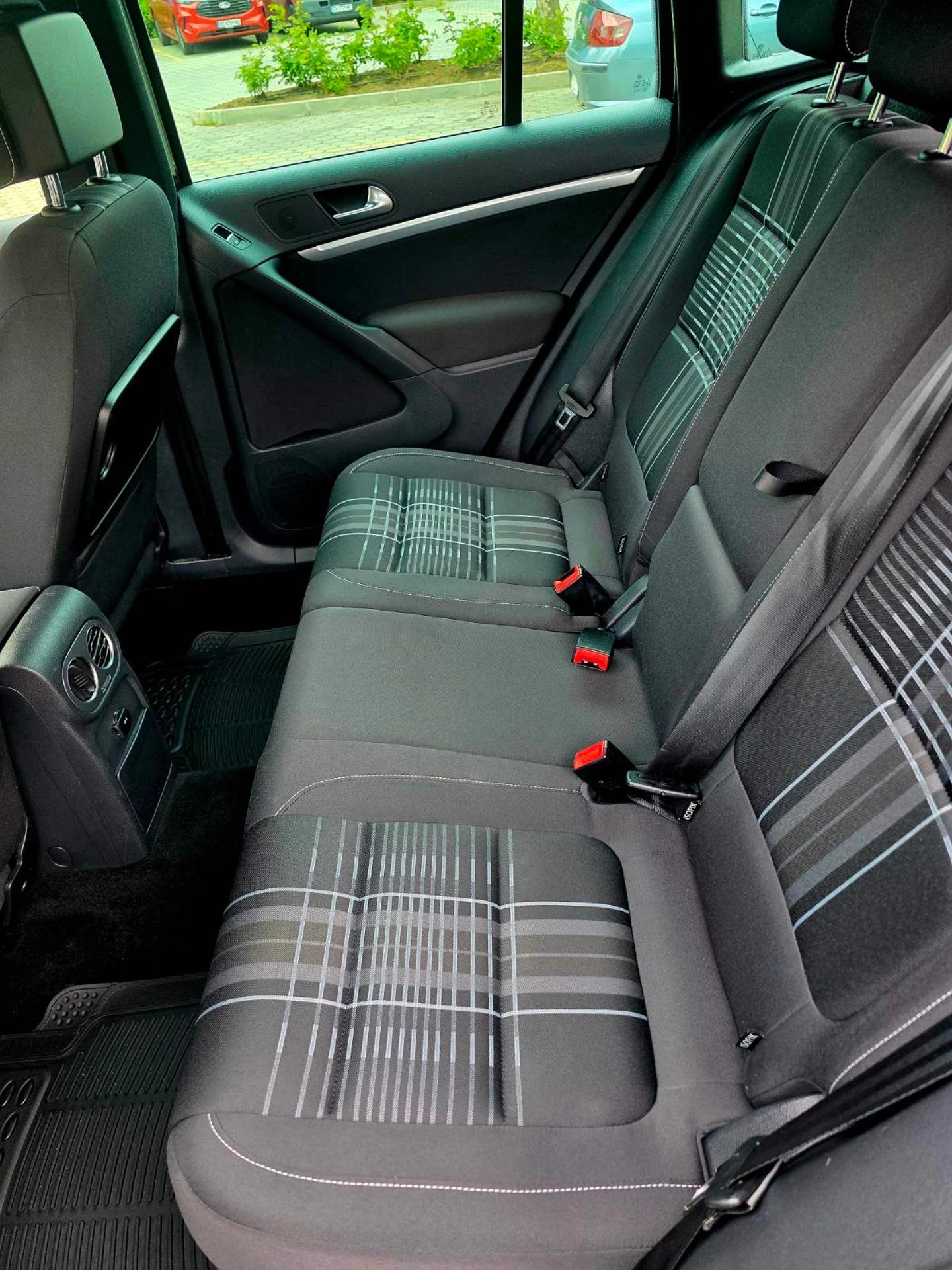 VW Tiguan, снимка 5 - Автомобили и джипове - 55661233
