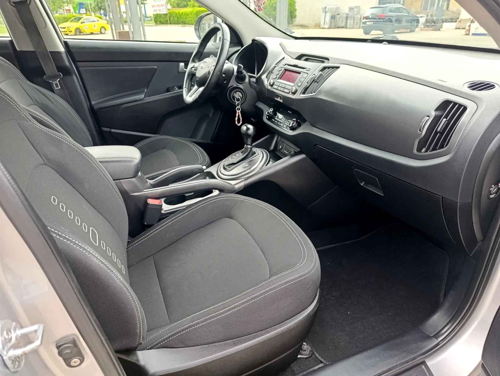 Kia Sportage Crdi , снимка 10 - Автомобили и джипове - 55562921