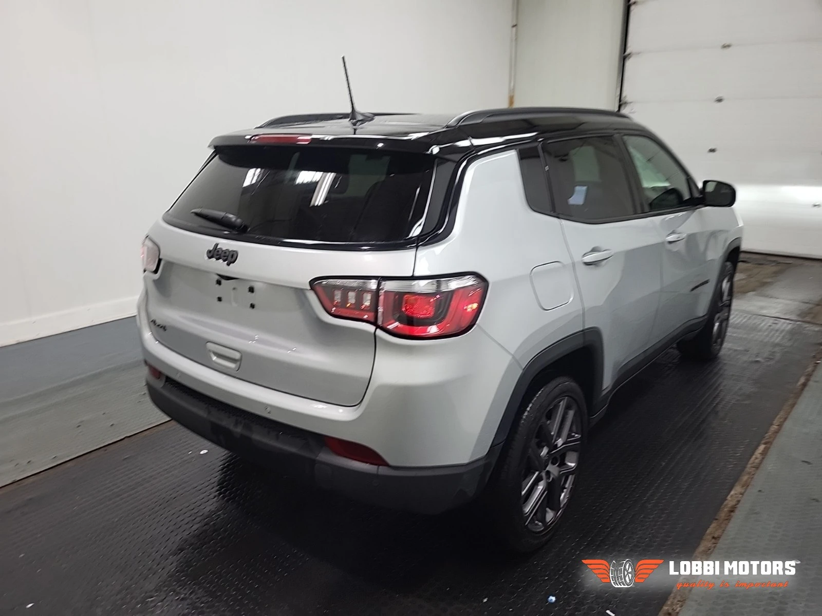 Jeep Compass, снимка 3 - Автомобили и джипове - 55928633