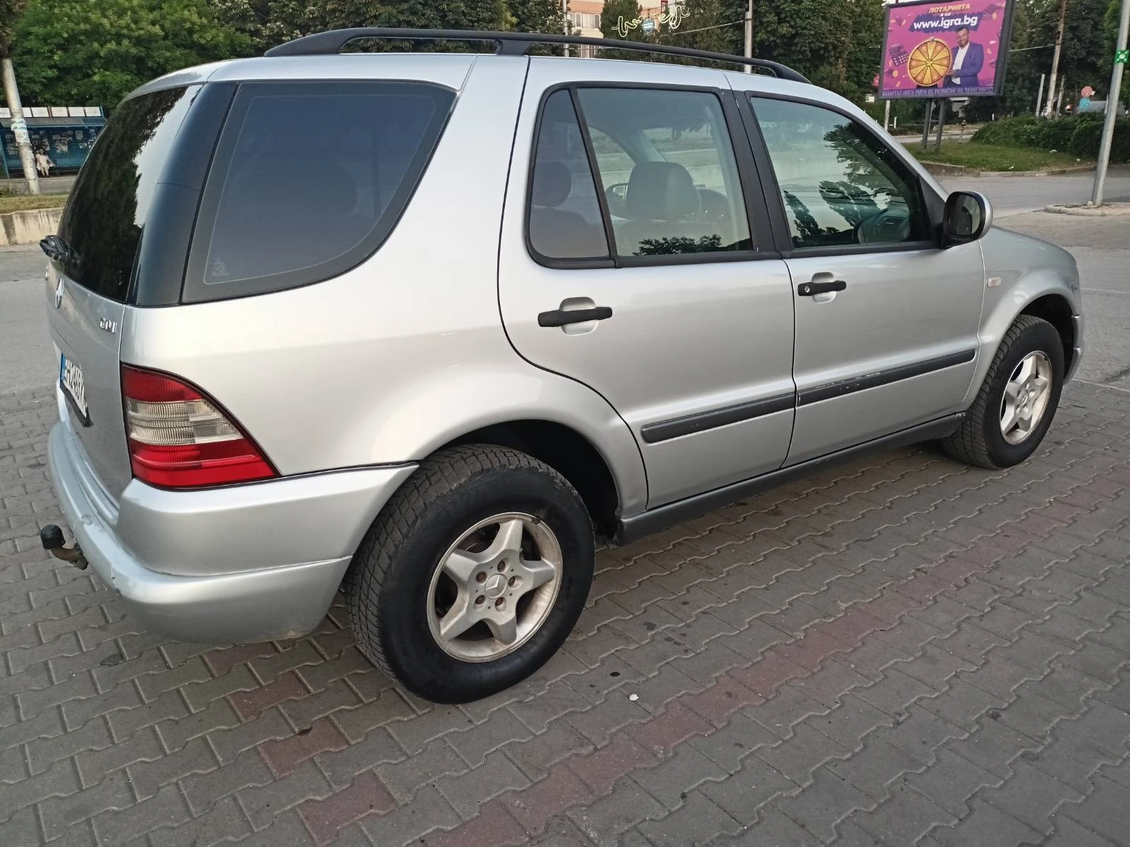 Mercedes-Benz ML 270, снимка 3 - Автомобили и джипове - 56164626