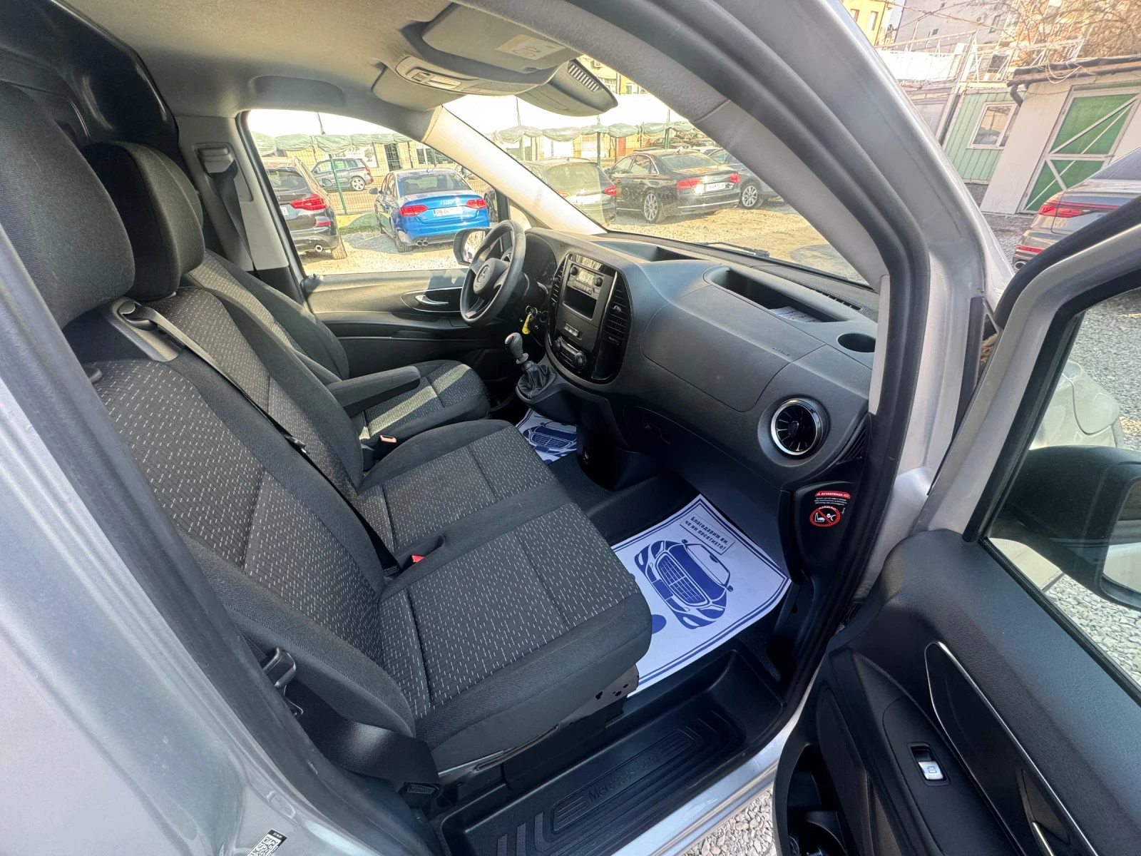 Mercedes-Benz Vito Feislift 2023!ТОП Състояние, снимка 5 - Бусове и автобуси - 53863653