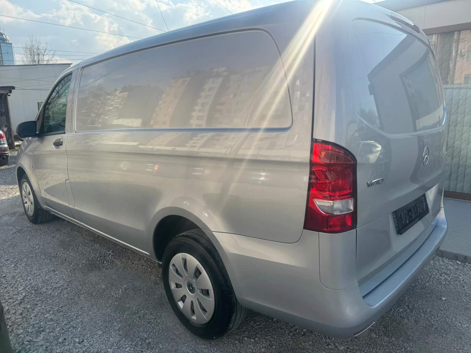 Mercedes-Benz Vito Feislift 2023!ТОП Състояние, снимка 9 - Бусове и автобуси - 53863653