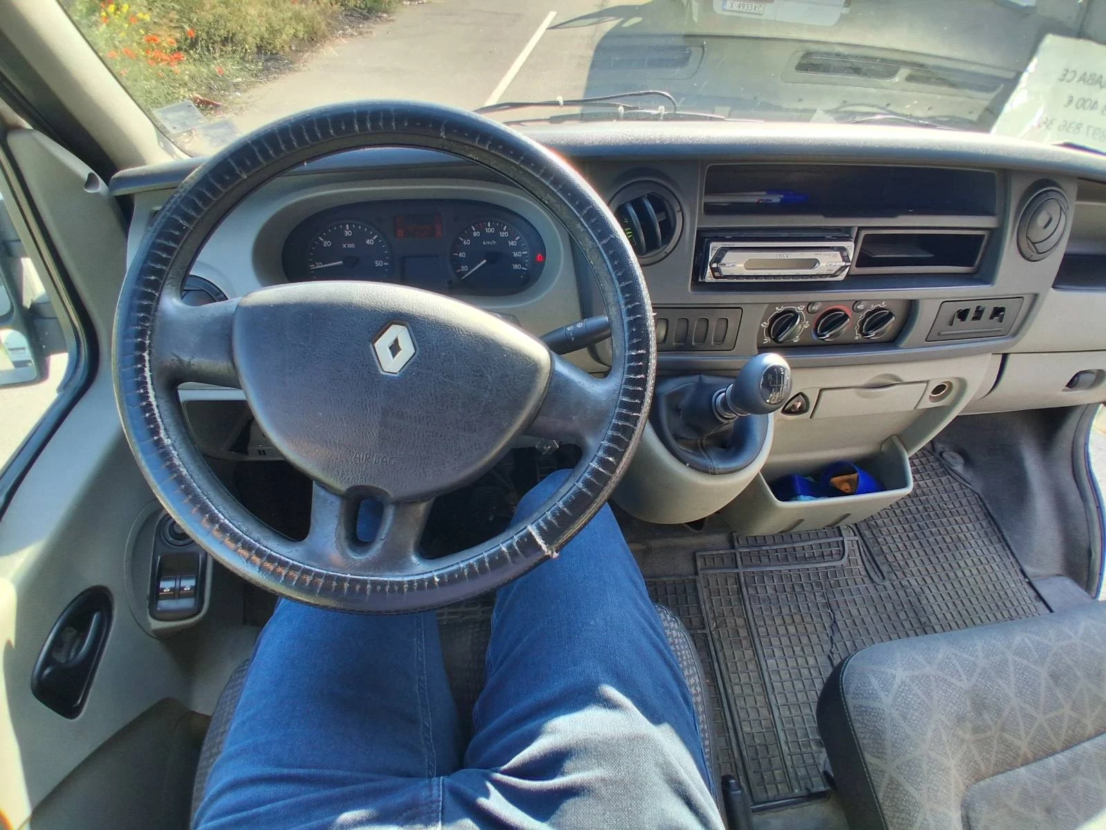 Renault Master, снимка 8 - Бусове и автобуси - 54683324