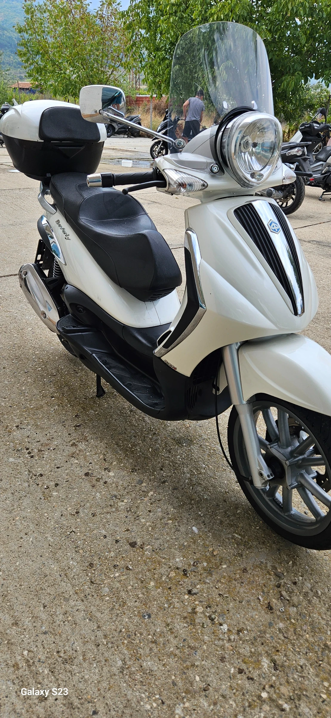 Piaggio Beverly Perfekten 300 cc - изображение 2