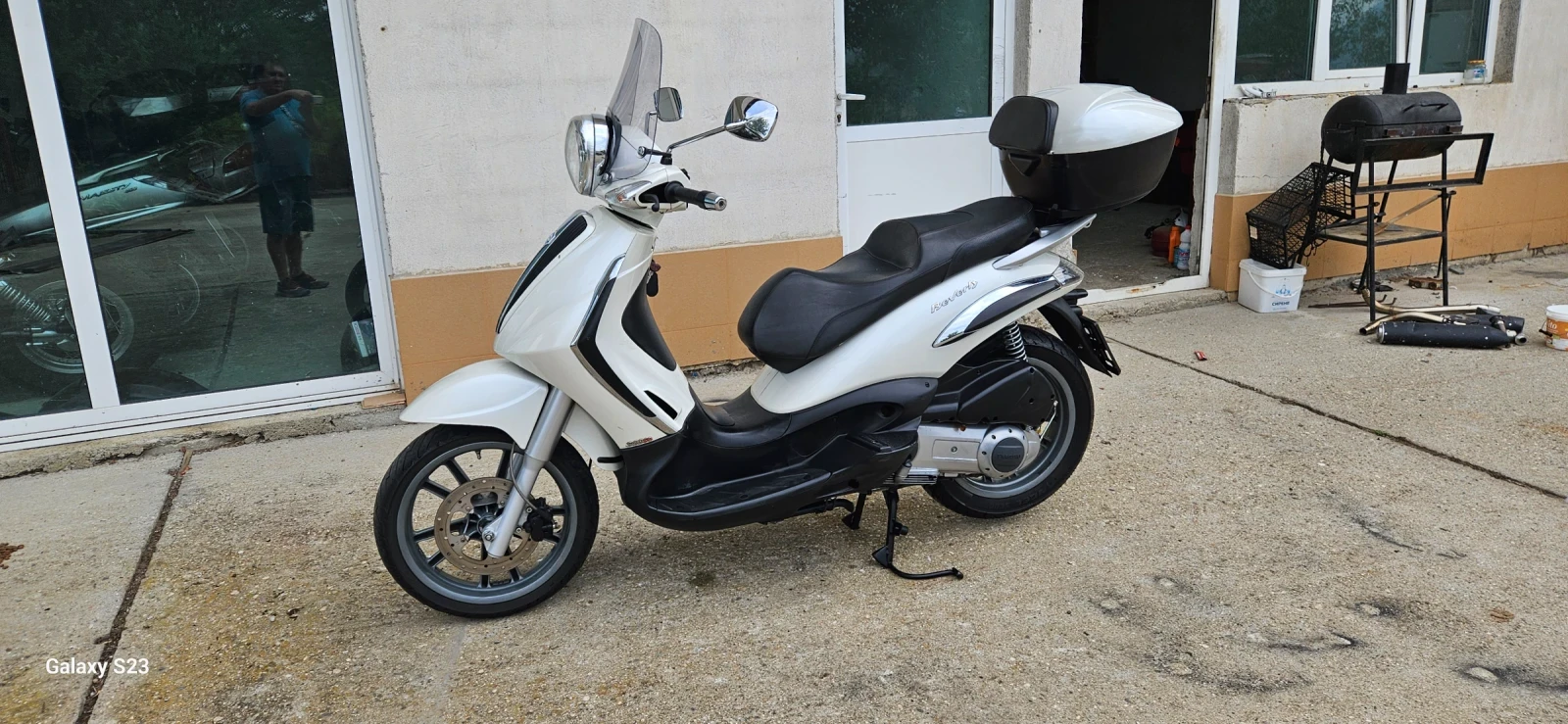 Piaggio Beverly Perfekten 300 cc - изображение 8