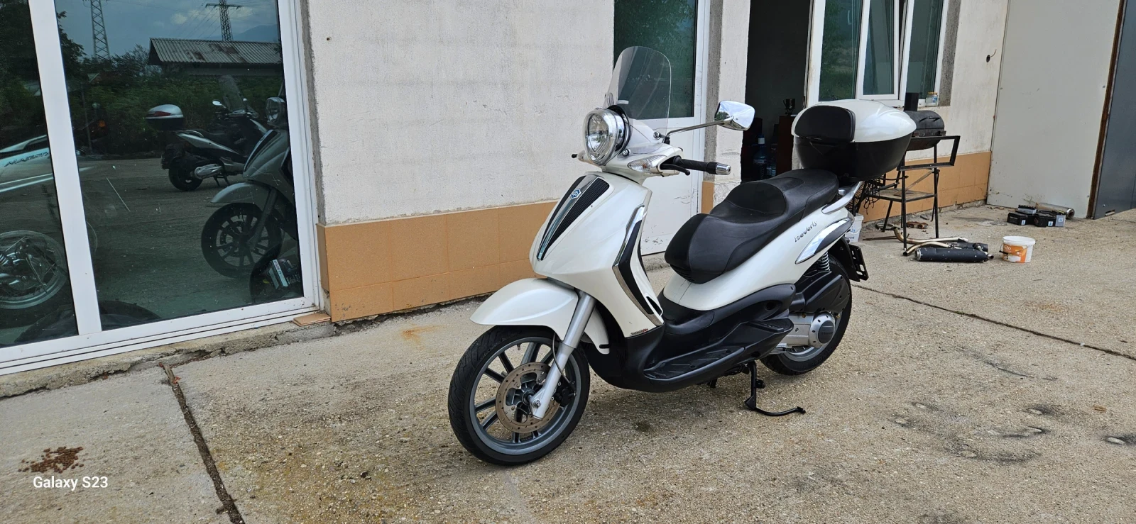 Piaggio Beverly Perfekten 300 cc - изображение 9