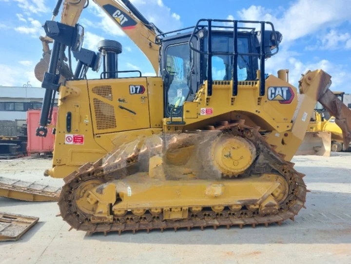 Булдозер Cat D7, снимка 1 - Индустриална техника - 47074413