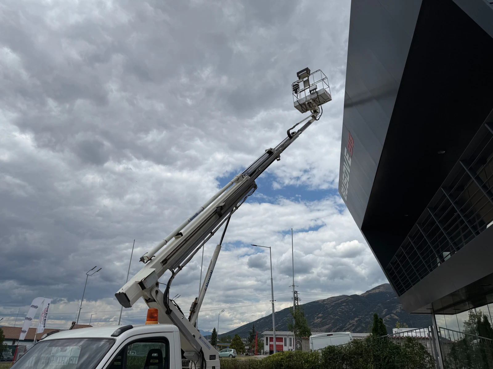 Автовишка Iveco 35C11 до 3.5т. 20-метра - изображение 5