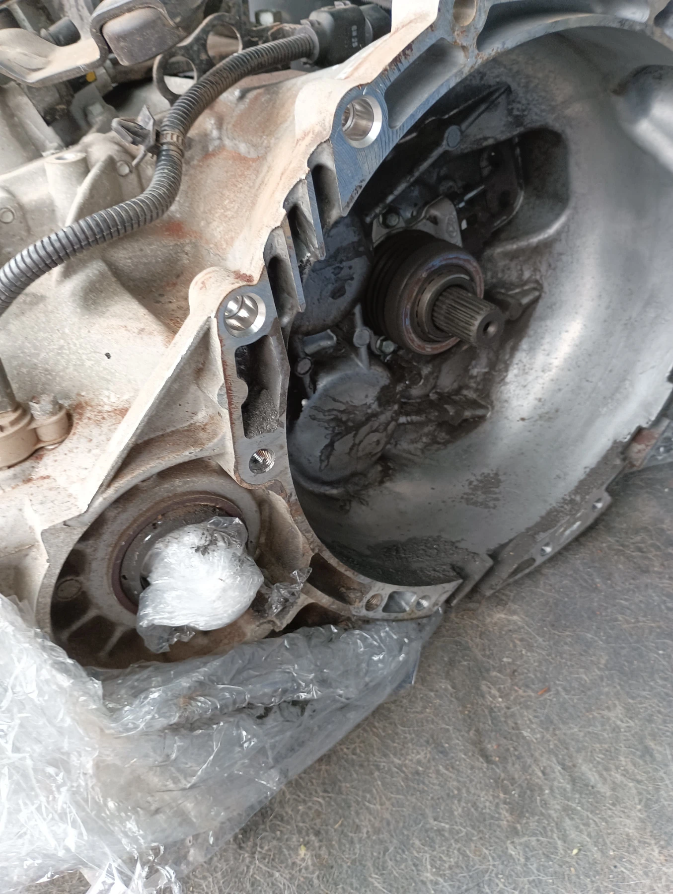    Kia Carens 2.0 CRDI, 140 ..,,   | Mobile.bg   7