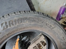 Гуми Зимни 235/65R17, снимка 4
