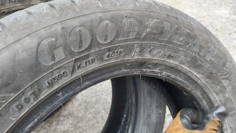 Гуми Летни 185/60R15, снимка 3 - Гуми и джанти - 28260181