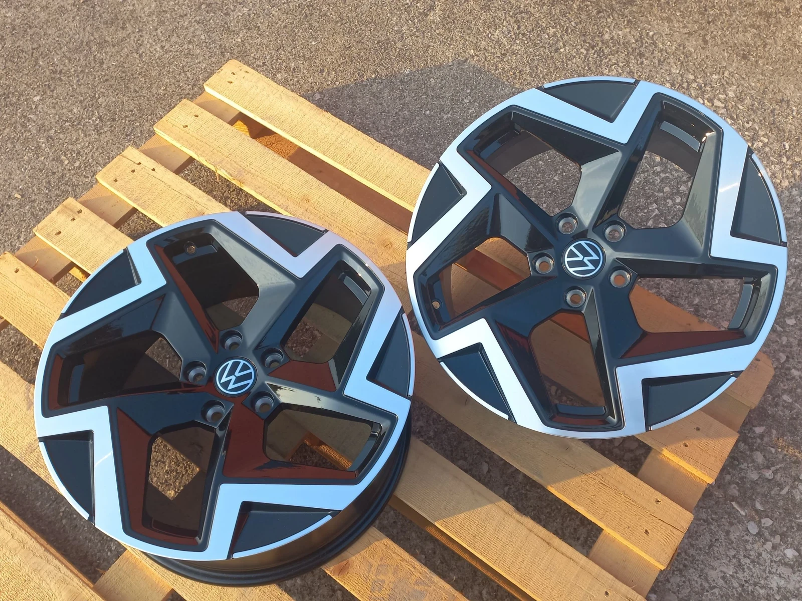 ������ �� VW | Mobile.bg � ����������� 12