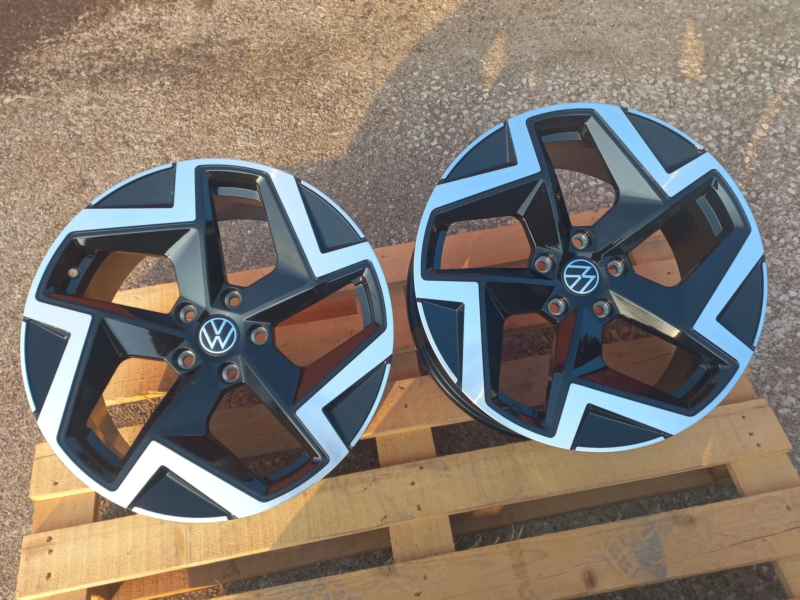 ������ �� VW | Mobile.bg � ����������� 3