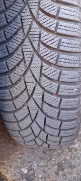 Гуми с джанти Toyo 195/65R15, снимка 1 - Гуми и джанти - 48976231