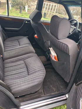 Mercedes-Benz 124 200TE, снимка 9